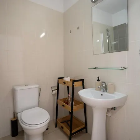 Casa Elisa With Terrace & Garden & Big Pool Area * Pafos