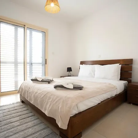Tatil Evi Casa Elisa With Terrace & Garden & Big Pool Area Pafos