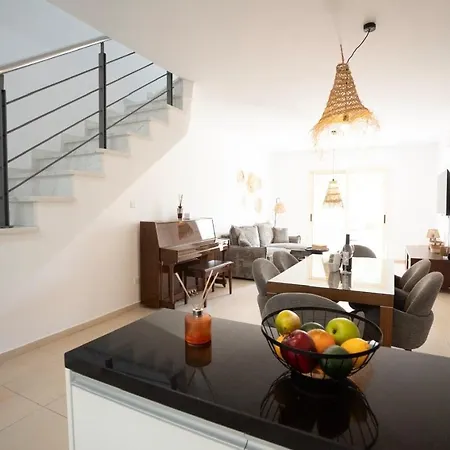 Casa Elisa With Terrace & Garden & Big Pool Area *