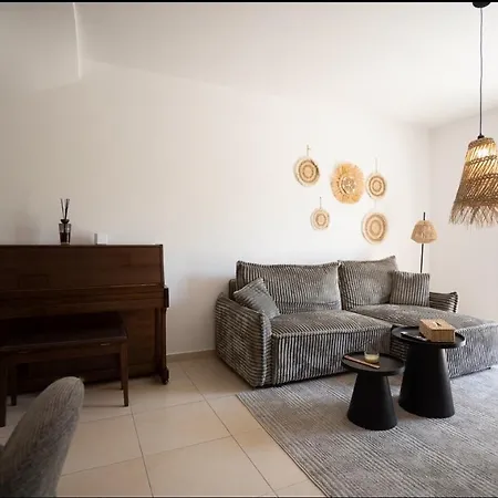 Feriehus Casa Elisa With Terrace & Garden Indoor Pool Gym Paphos